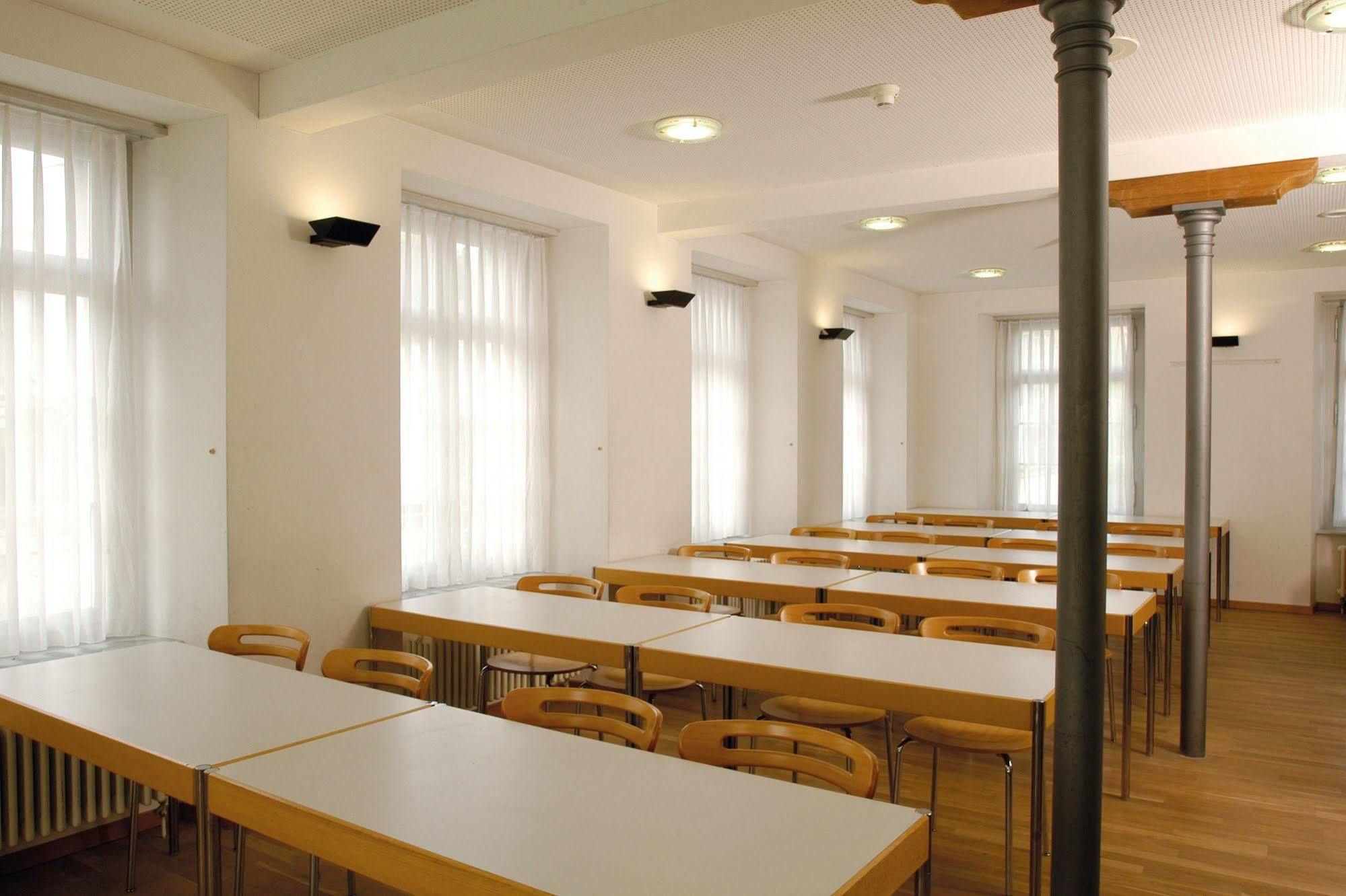 Richterswil Youth Hostel Экстерьер фото